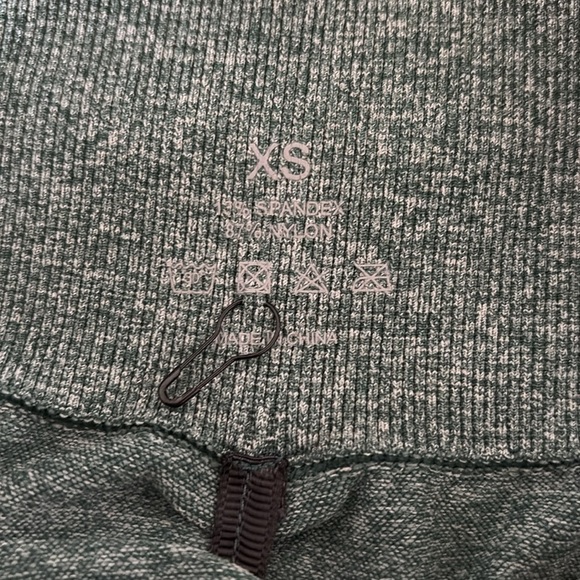 NVGTN Seamless Biker Shorts High Rise 6” Green Size XS - Picture 5 of 9